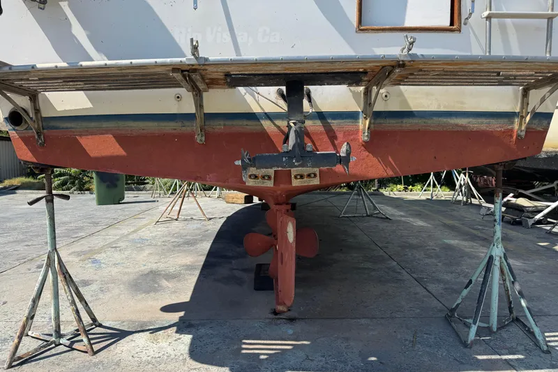 Slide: The Image of 1984 Fu Hwa Sea Horse 34 boat on stands, showing hull and propeller. - 42