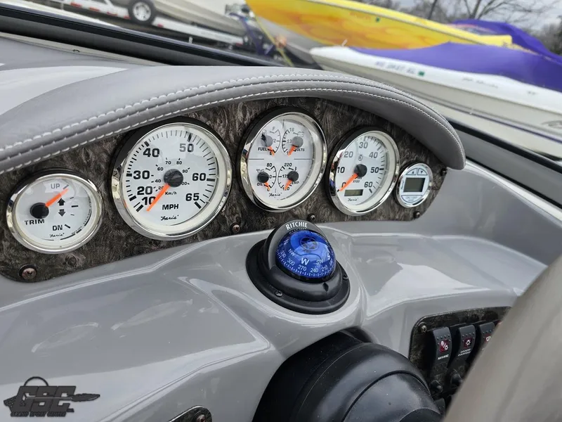 Slide: The Image of Stingray 225 LR 2013 - 65