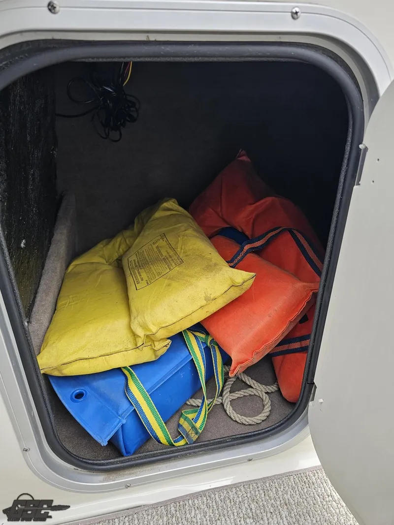 Slide: The Image of Stingray 225 LR 2013 - 70