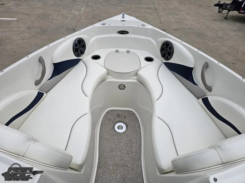 Slide: The Image of Stingray 225 LR 2013 - 74