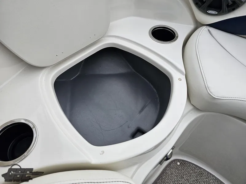 Slide: The Image of Stingray 225 LR 2013 - 80