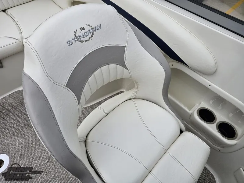 Slide: The Image of Stingray 225 LR 2013 - 86