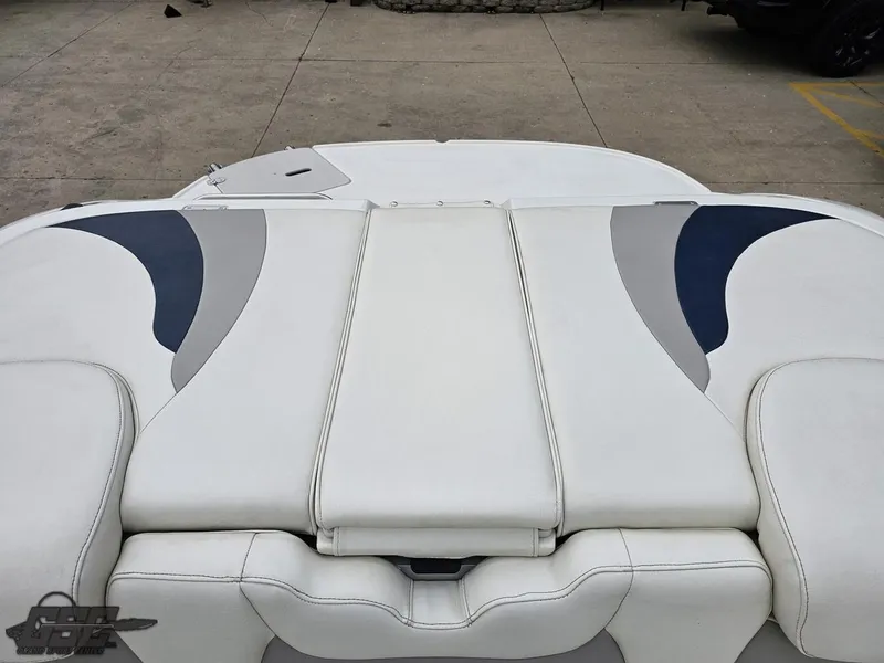 Slide: The Image of Stingray 225 LR 2013 - 89