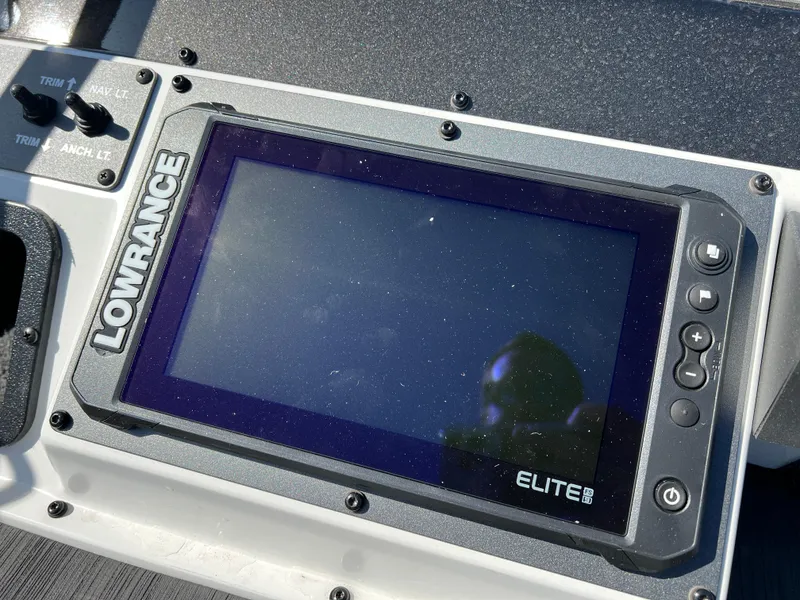 Slide: The Image of Lowrance Elite fishfinder on 2025 Vexus ADX190 boat dashboard. - 21