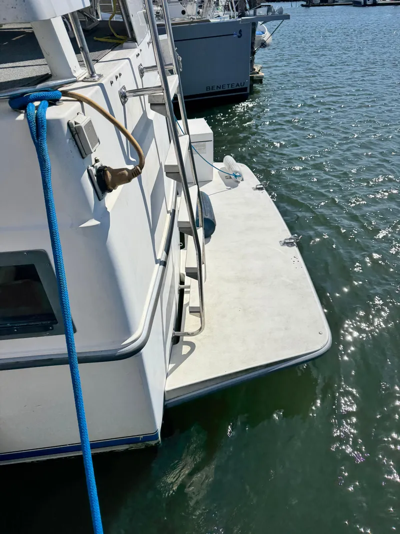 Slide: The Image of Carver 350 Aft Cabin 1994 - 2