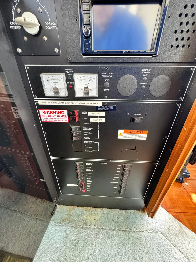 Slide: The Image of Carver 350 Aft Cabin 1994 - 22