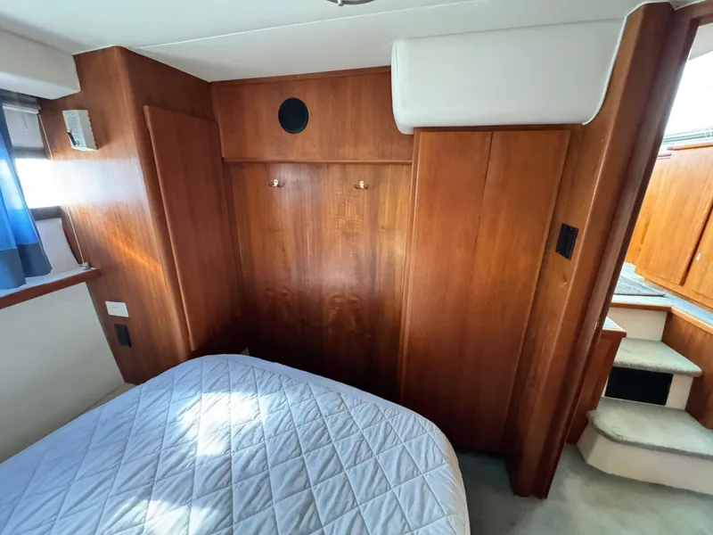 Slide: The Image of Carver Yachts 350 Aft Cabin 1994 - 27