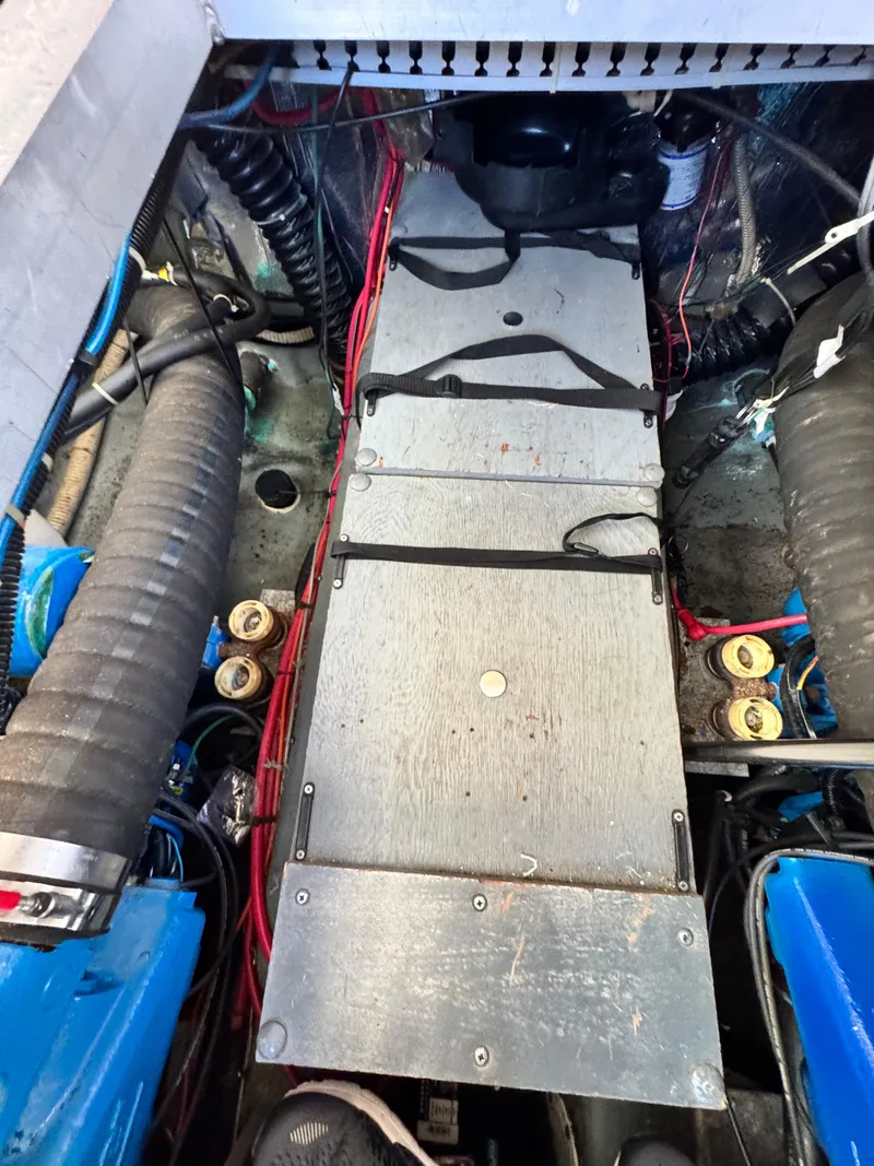 Slide: The Image of Carver Yachts 350 Aft Cabin 1994 - 37