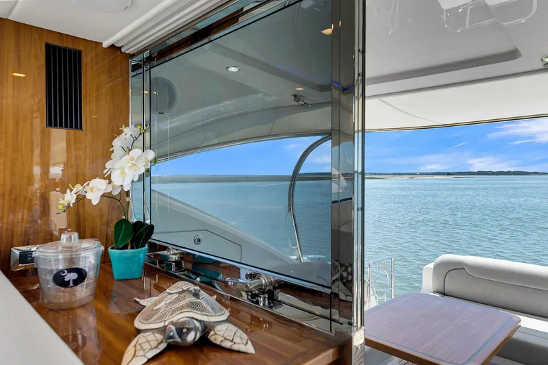Slide: The Image of Riviera 4800 Sport Yacht 2020 - 56