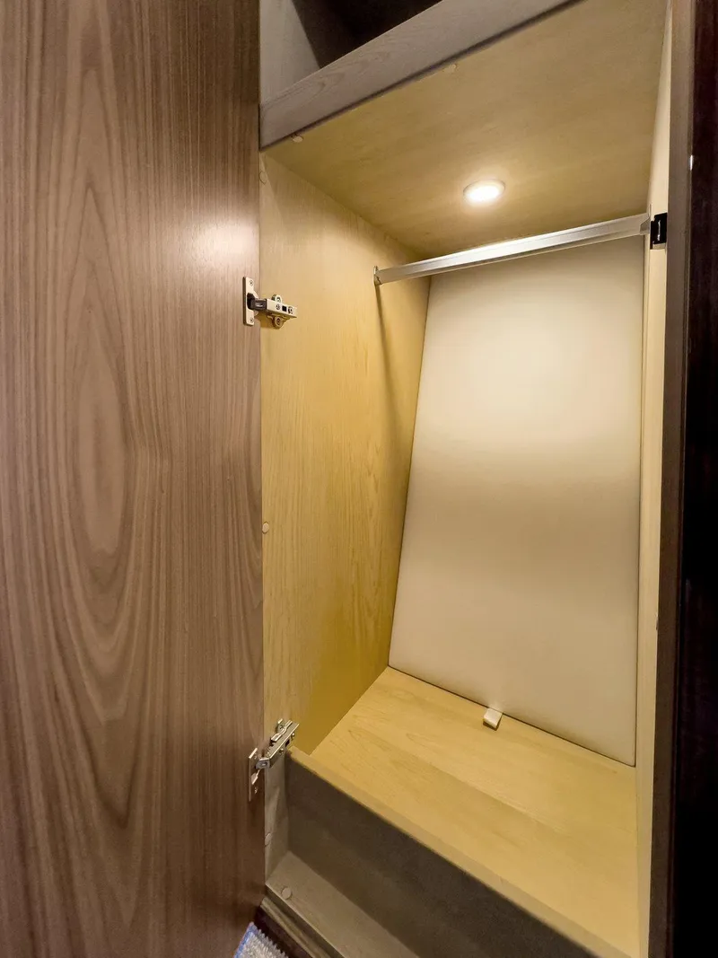 Slide: The Image of Riviera 4800 Sport Yacht 2020 - 69