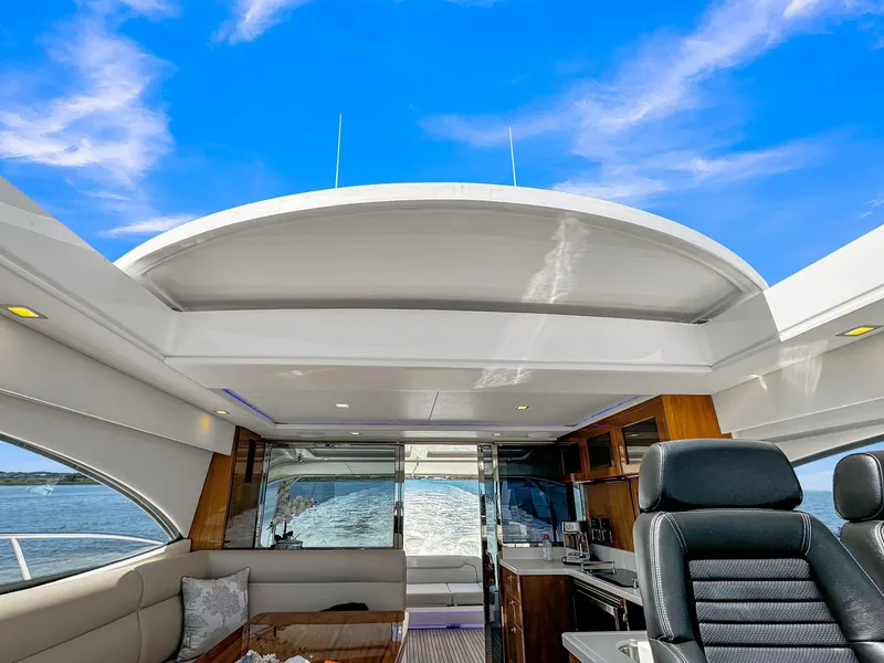 Slide: The Image of Riviera 4800 Sport Yacht 2020 - 71