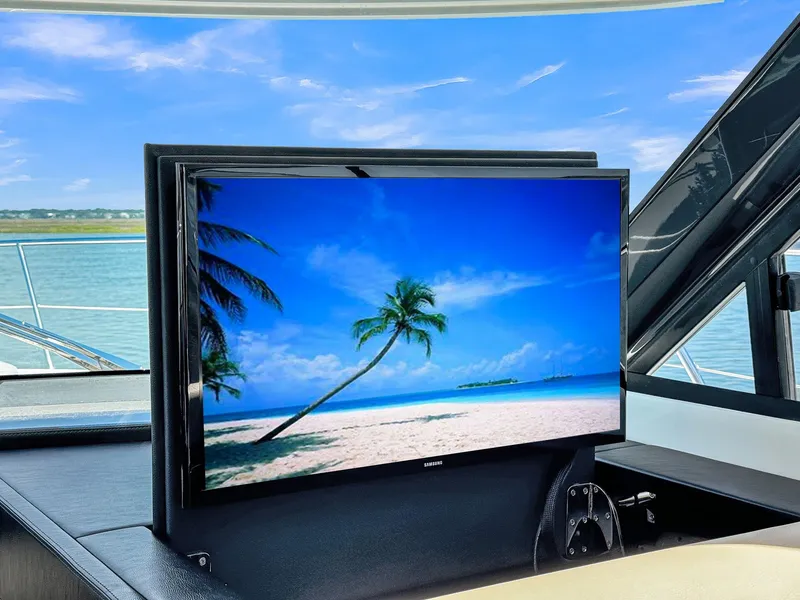 Slide: The Image of Riviera 4800 Sport Yacht 2020 - 72