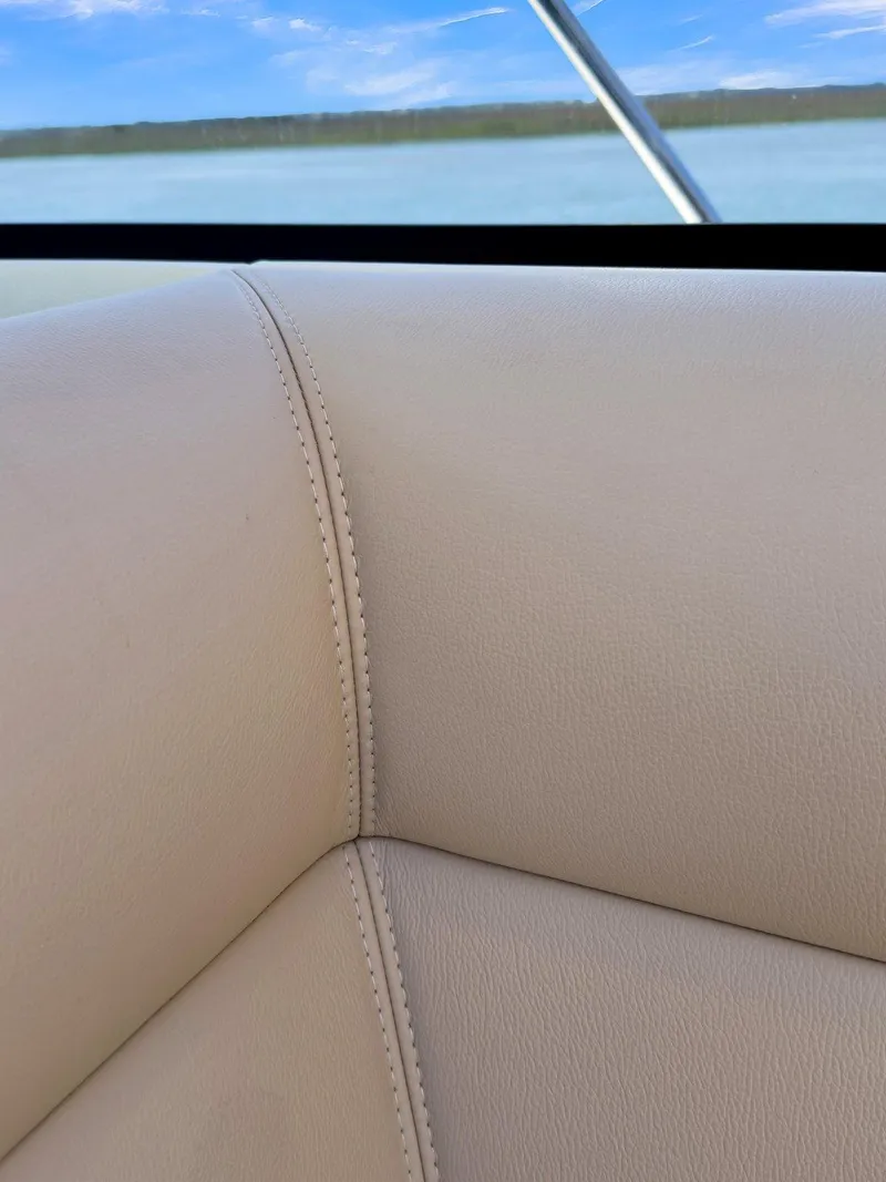 Slide: The Image of Riviera 4800 Sport Yacht 2020 - 75