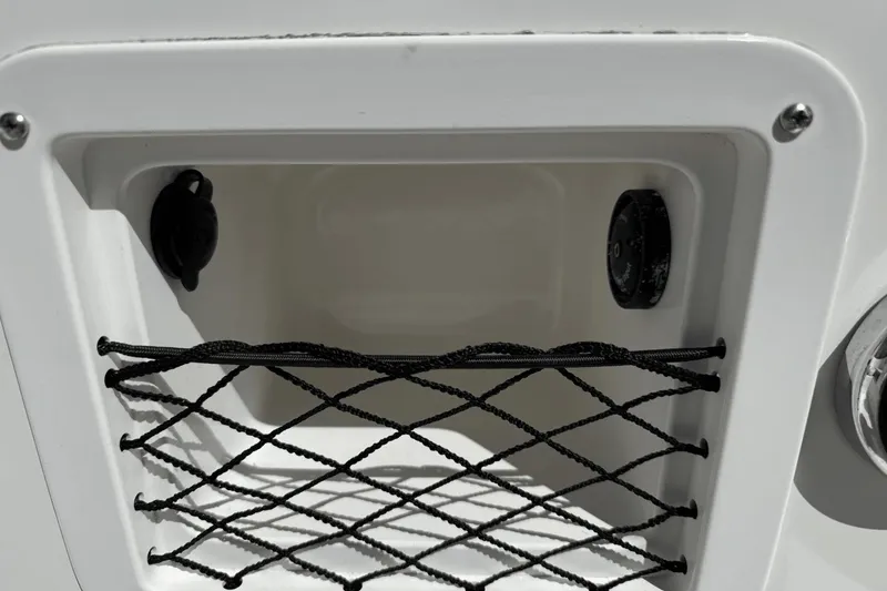 Slide: The Image of Bayliner 160 Element 2015 - 15