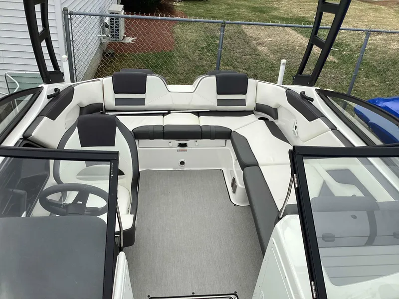 Slide: The Image of Yamaha AR210 2021 - 7