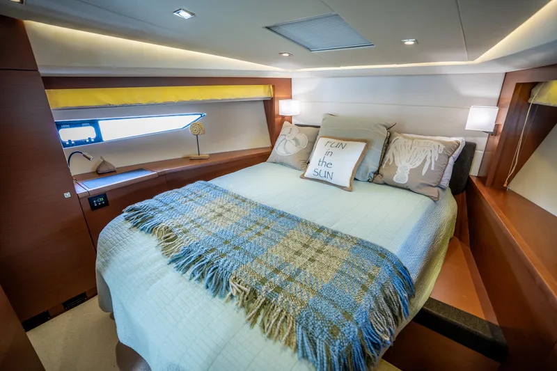 Slide: The Image of Prestige 500 fly 2012 - 52