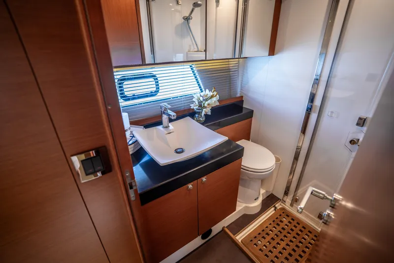 Slide: The Image of Prestige 500 fly 2012 - 54