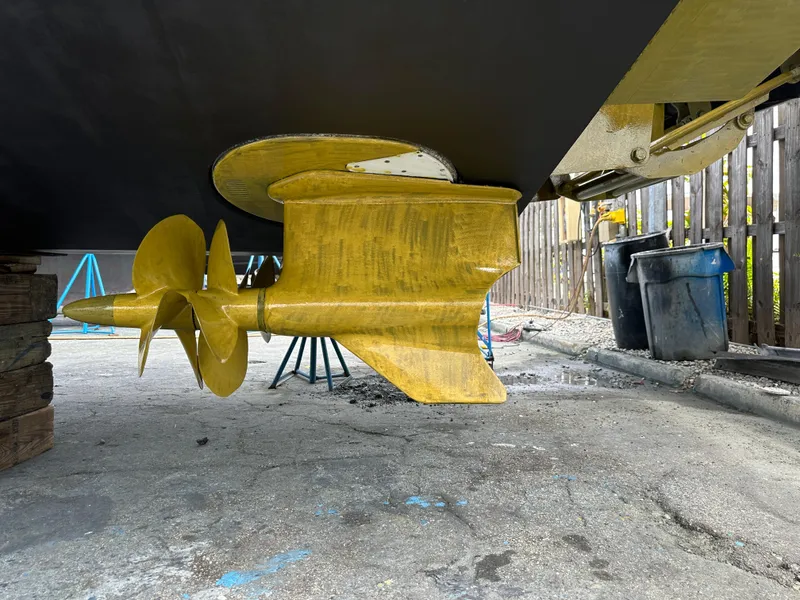 Slide: The Image of Prestige 500 fly 2012 - 72