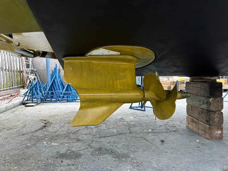 Slide: The Image of Prestige 500 fly 2012 - 73