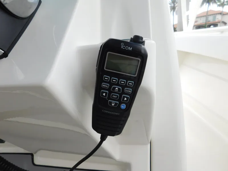 Slide: The Image of ICOM marine radio microphone on a 2013 Hydra-Sports 4200 Siesta boat. - 42