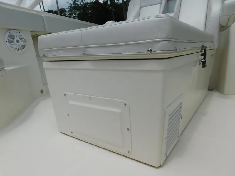 Slide: The Image of 2013 Hydra-Sports 4200 Siesta boat seat with storage compartment, white upholstery. - 14