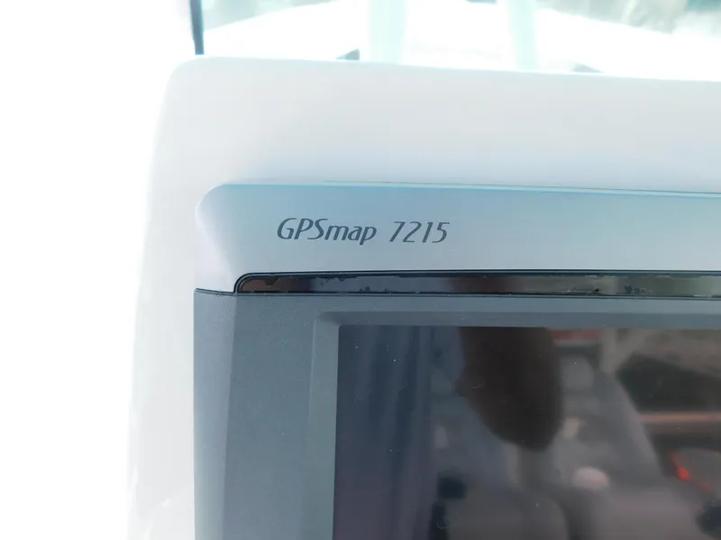 Slide: The Image of GPSmap 7215 display on 2013 Hydra-Sports 4200 Siesta boat. - 33