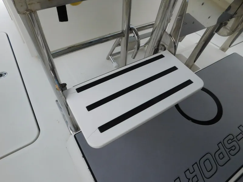 Slide: The Image of 2013 Hydra-Sports 4200 Siesta boat ladder with non-slip step. - 45