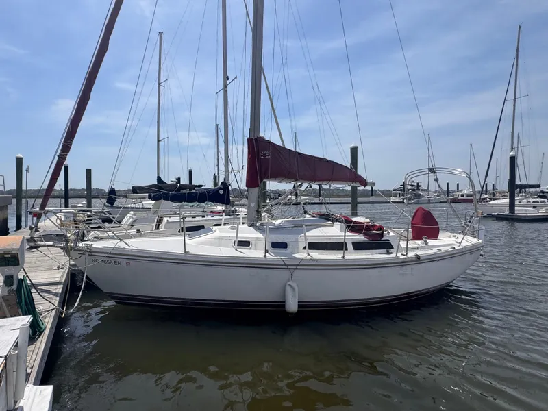 Slide: The Image of Catalina 30 Tall Rig 1990 - 0