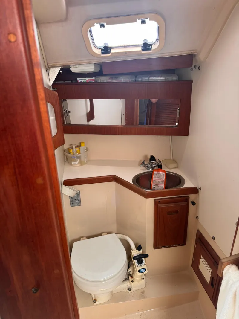 Slide: The Image of Catalina 30 Tall Rig 1990 - 10