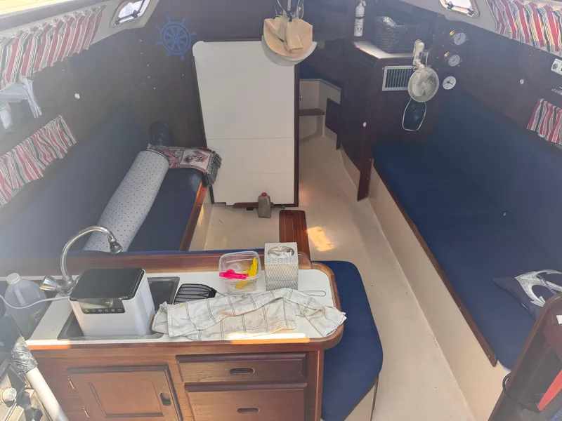 Slide: The Image of Catalina 30 Tall Rig 1990 - 16