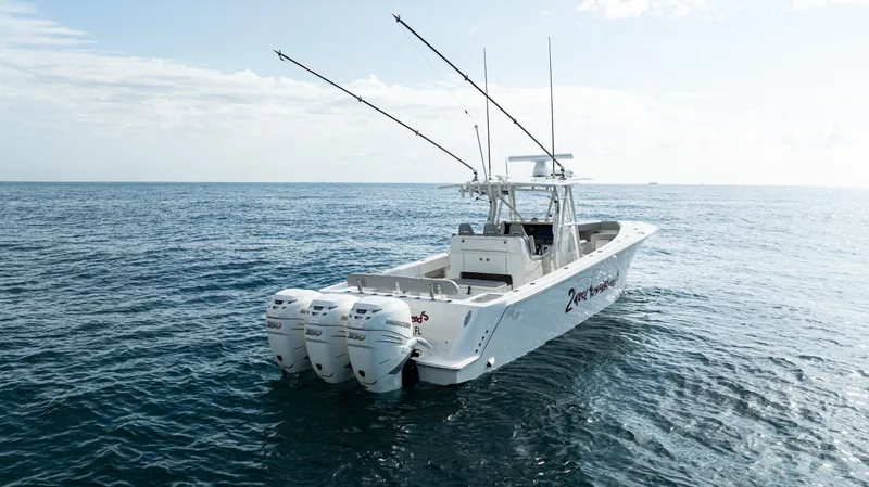 Slide: The Image of SeaVee 370z 2022 - 53