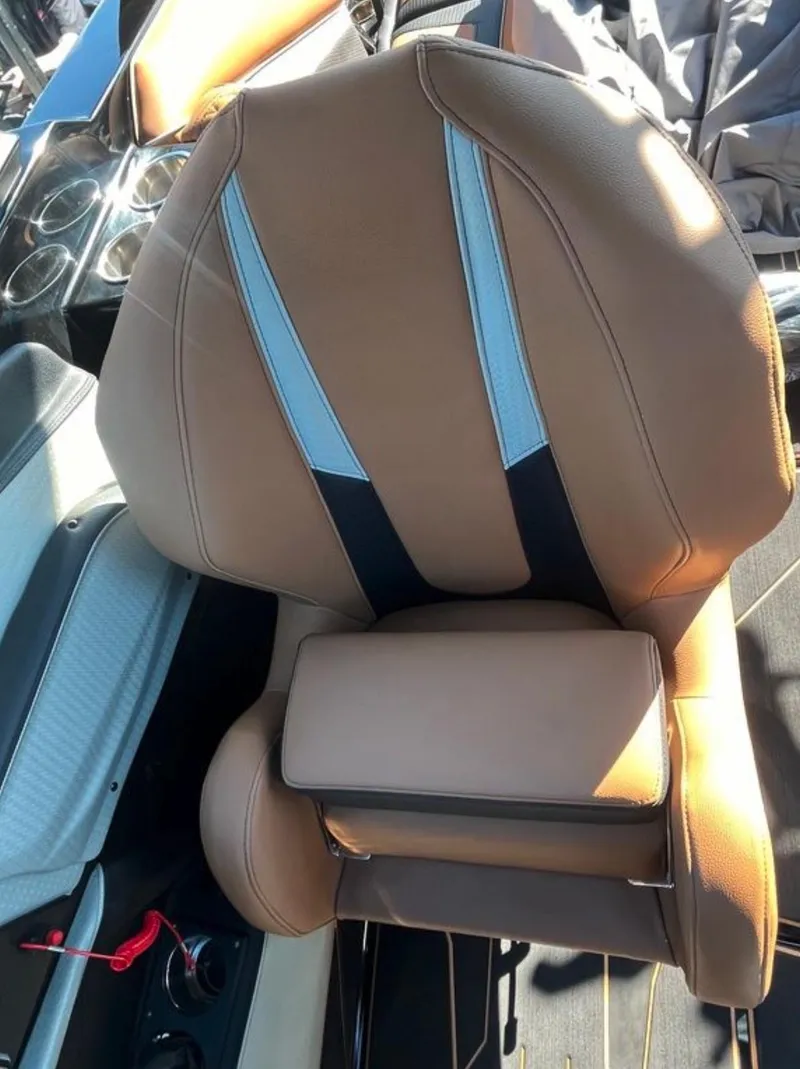 Slide: The Image of Centurion Ri 265 2025 - 50