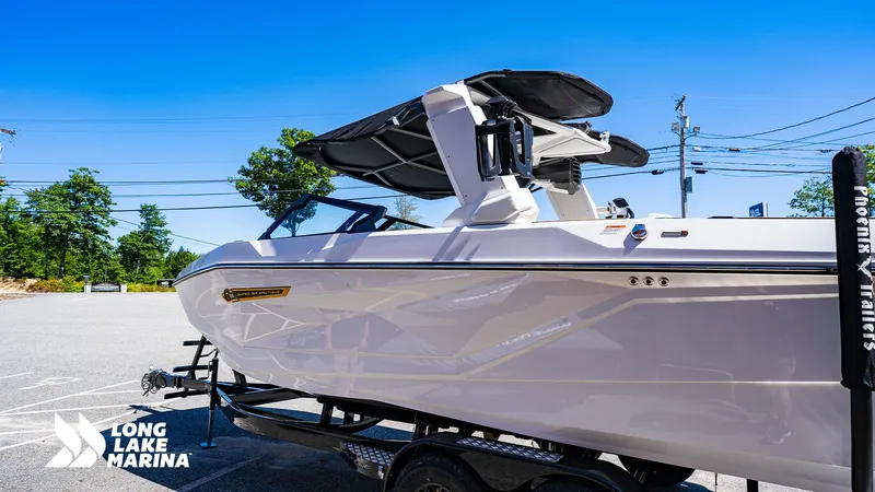 Slide: The Image of Nautique G23 2025 - 11