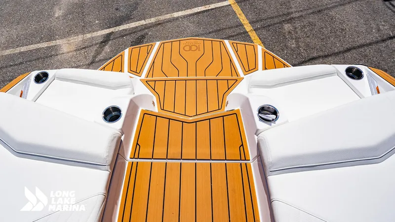 Slide: The Image of Nautique G23 2025 - 12