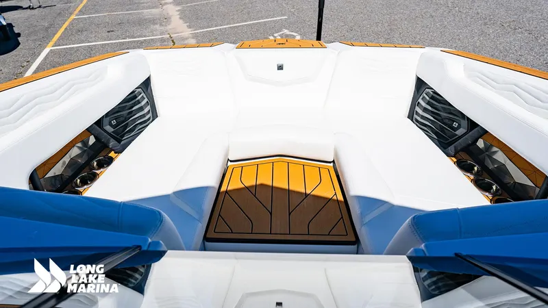 Slide: The Image of Nautique G23 2025 - 14