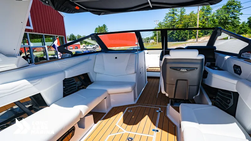 Slide: The Image of Nautique G23 2025 - 3