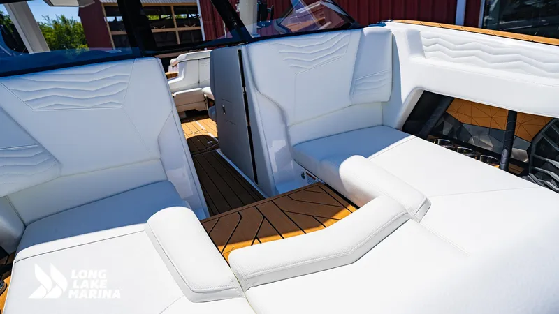 Slide: The Image of Nautique G23 2025 - 7