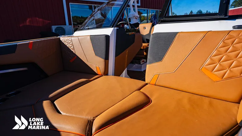 Slide: The Image of Correct Craft Super Air Nautique GS20 2024 - 12