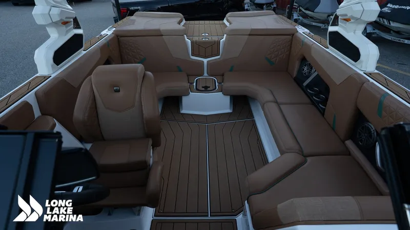 Slide: The Image of Correct Craft Super Air Nautique GS20 2025 - 14