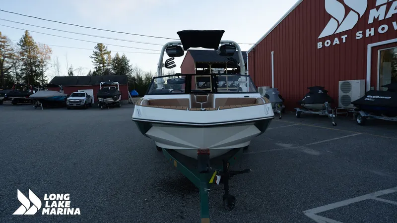 Slide: The Image of Correct Craft Super Air Nautique GS20 2025 - 3