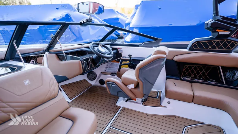 Slide: The Image of Correct Craft Super Air Nautique GS20 2022 - 5