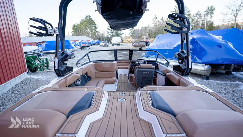 Slide: The Image of Correct Craft Super Air Nautique GS20 2022 - 6