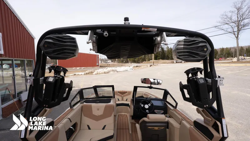 Slide: The Image of Correct Craft Super Air Nautique GS22 2025 - 19