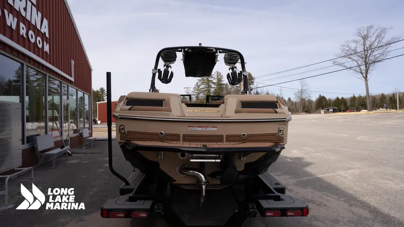 Slide: The Image of Correct Craft Super Air Nautique GS22 2025 - 8