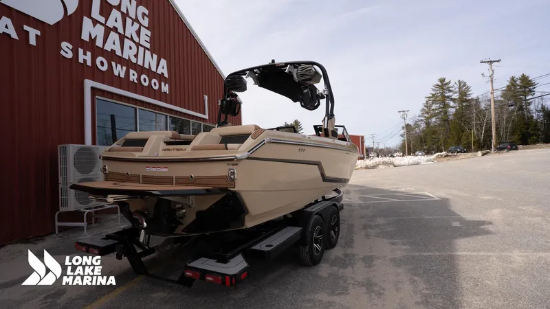 Slide: The Image of Correct Craft Super Air Nautique GS22 2025 - 9