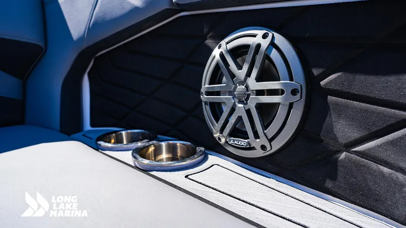 Slide: The Image of Correct Craft Super Air Nautique S23 2025 - 10