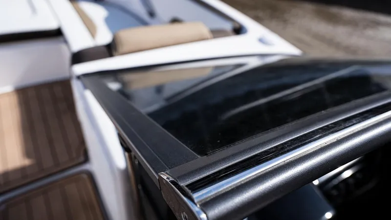 Slide: The Image of Yamaha 195S 2022 - 11