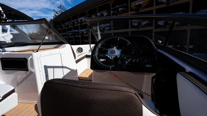 Slide: The Image of Yamaha 195S 2022 - 6