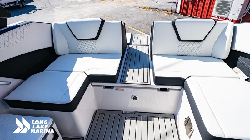 Slide: The Image of 2025 Yamaha Boats 222S interior seating at Long Lake Marina. - 7