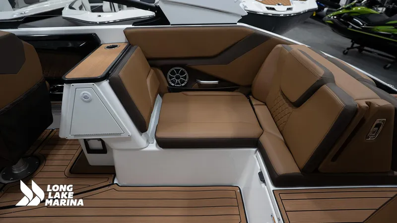 Slide: The Image of Yamaha 252S 2025 - 11